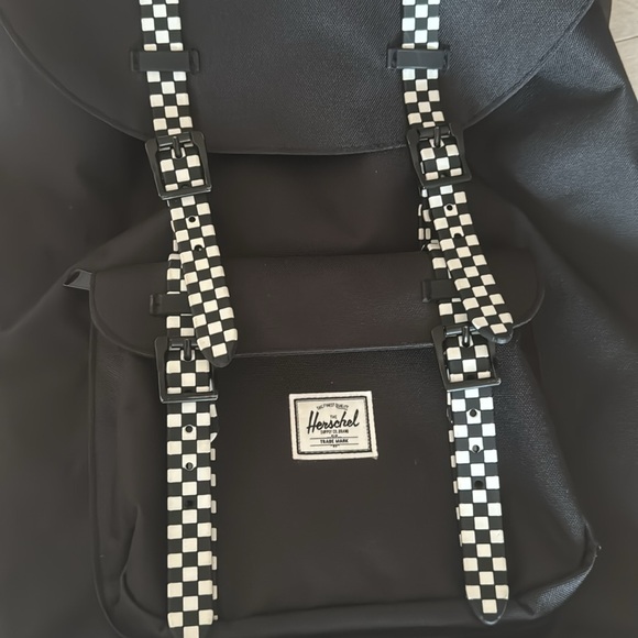 Herschel large book bag, black with black and white check - Picture 2 of 5